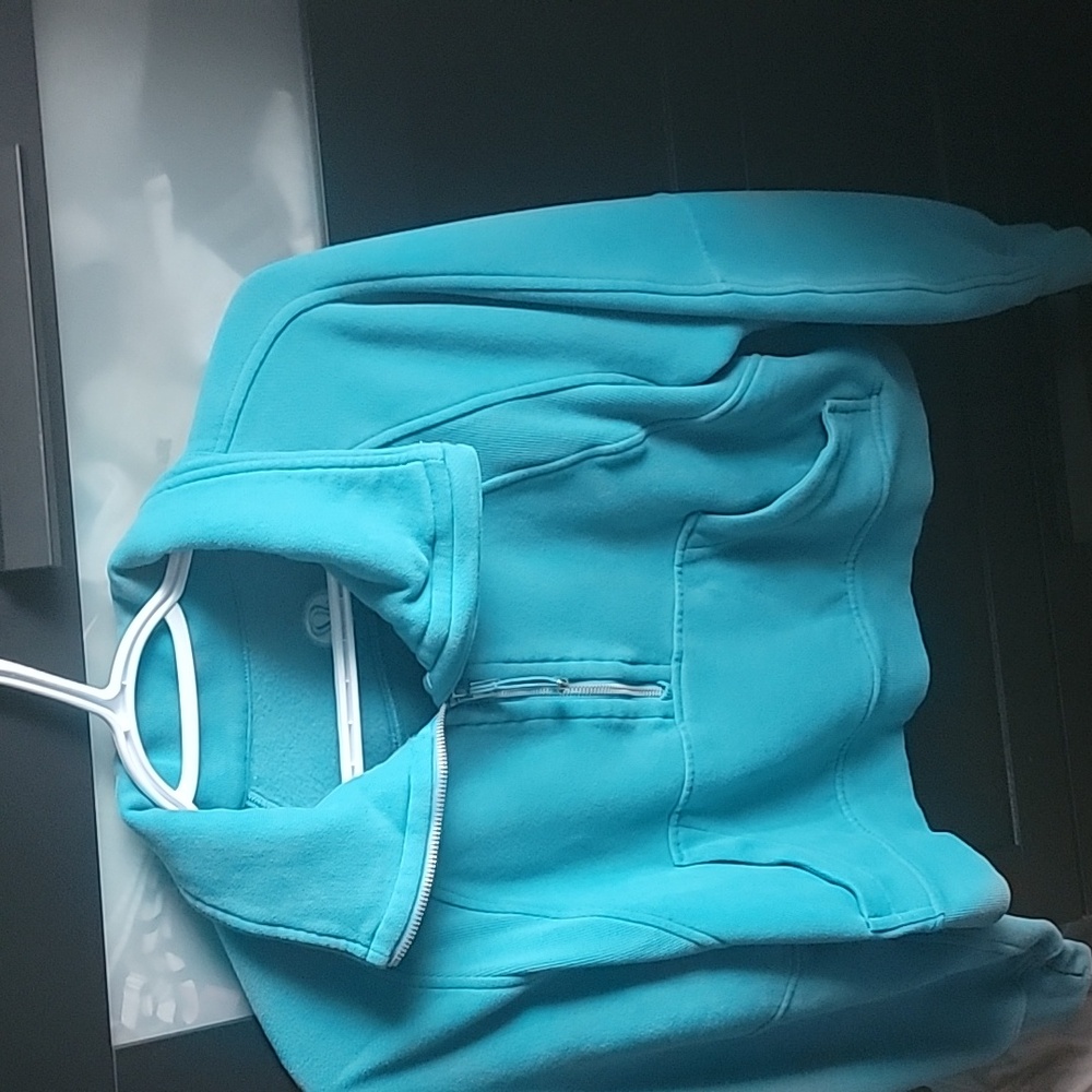 Lululemon Women's Blue Half-Zip Pullover